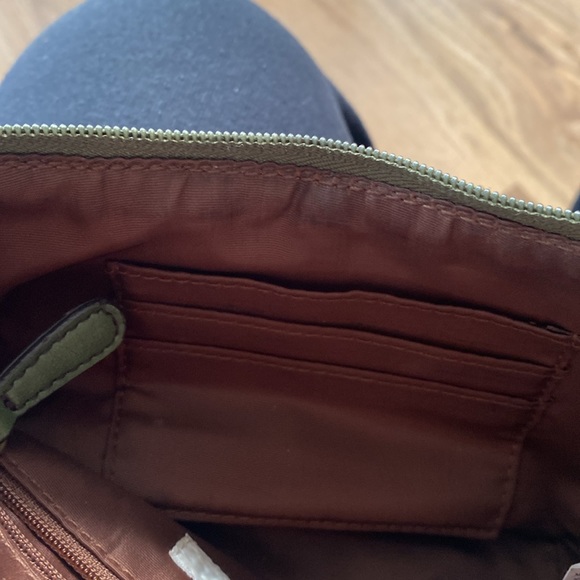 Nine West clutch - Picture 3 of 3